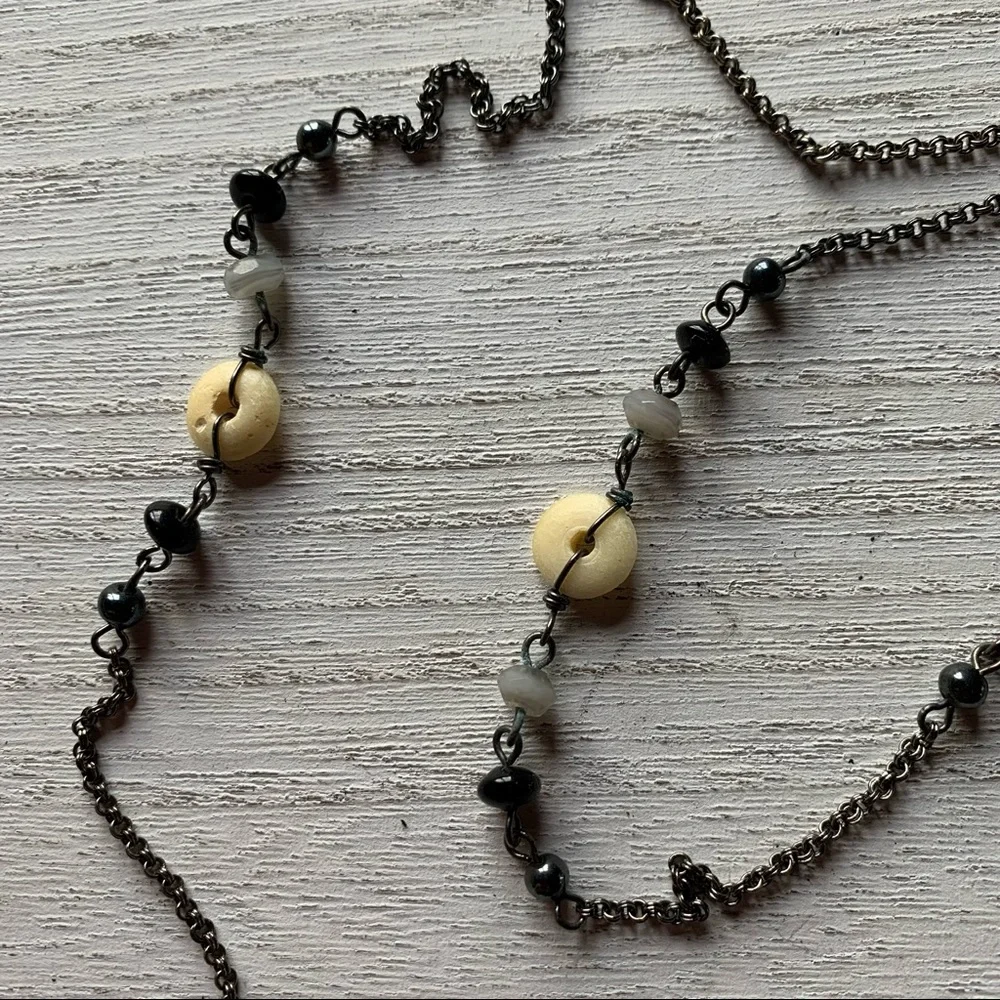 SALE🎁Eyeglass Leash - silver chain with cream & black beads